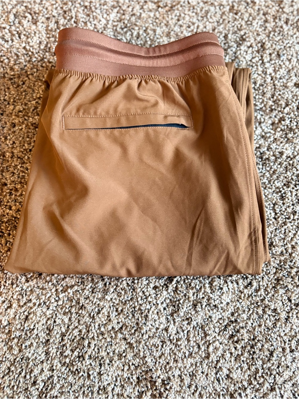 PUDOLLA Cropped Ankle Pants in Brown